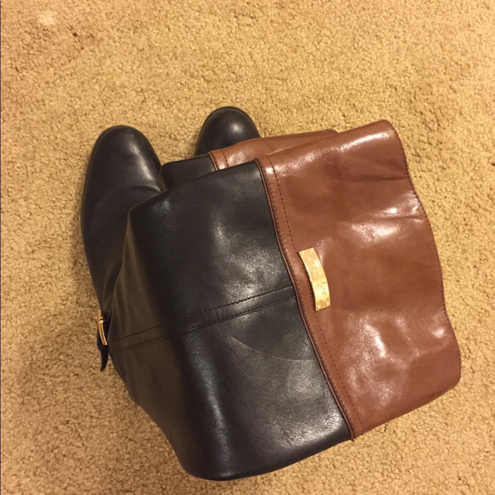 Almost never worn coach shoes of size 10